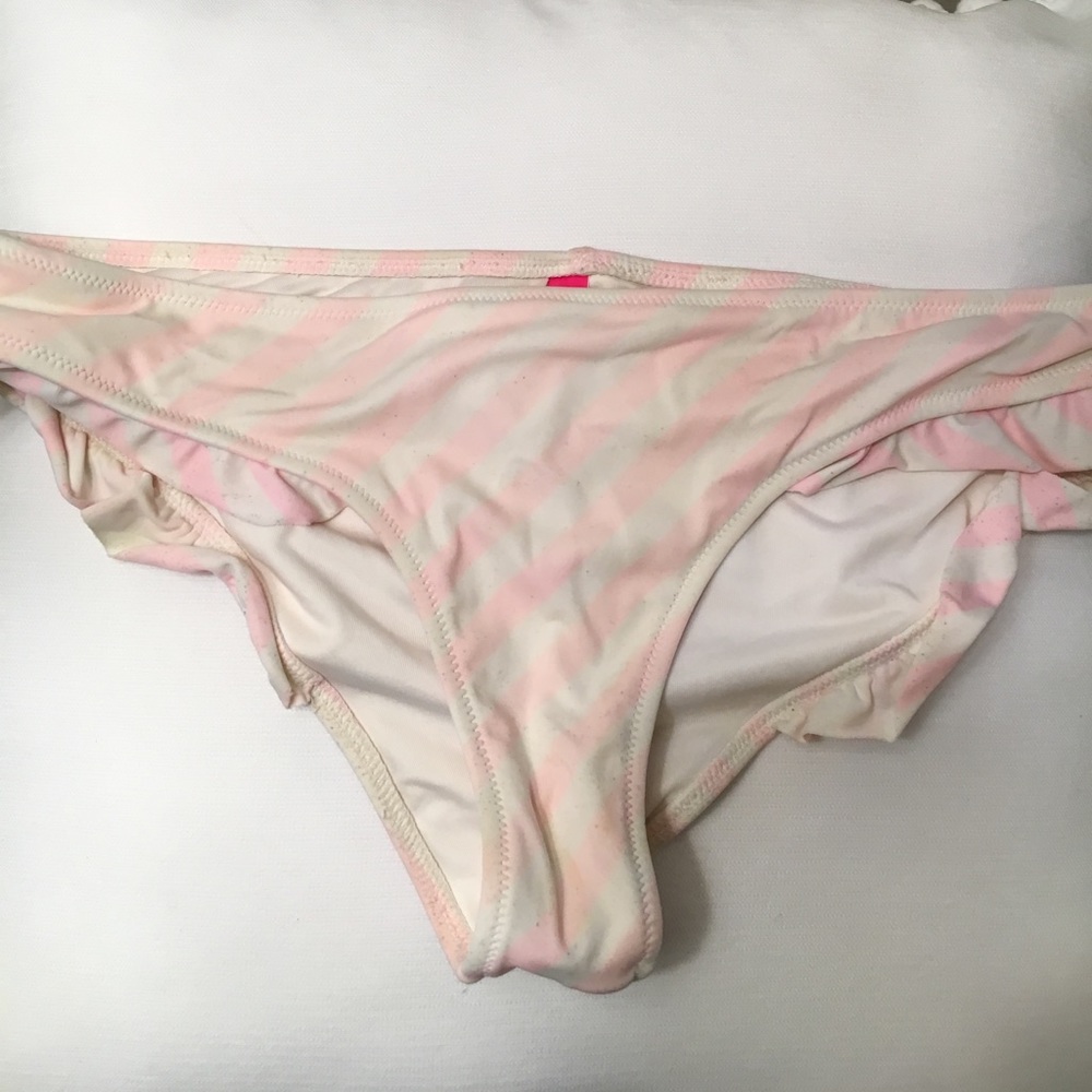 Striped cheeky bikini bottoms